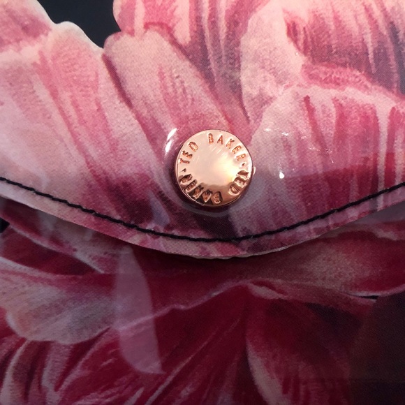 Ted Baker London ‘Tranquility’ Envelope Clutch - Picture 5 of 5